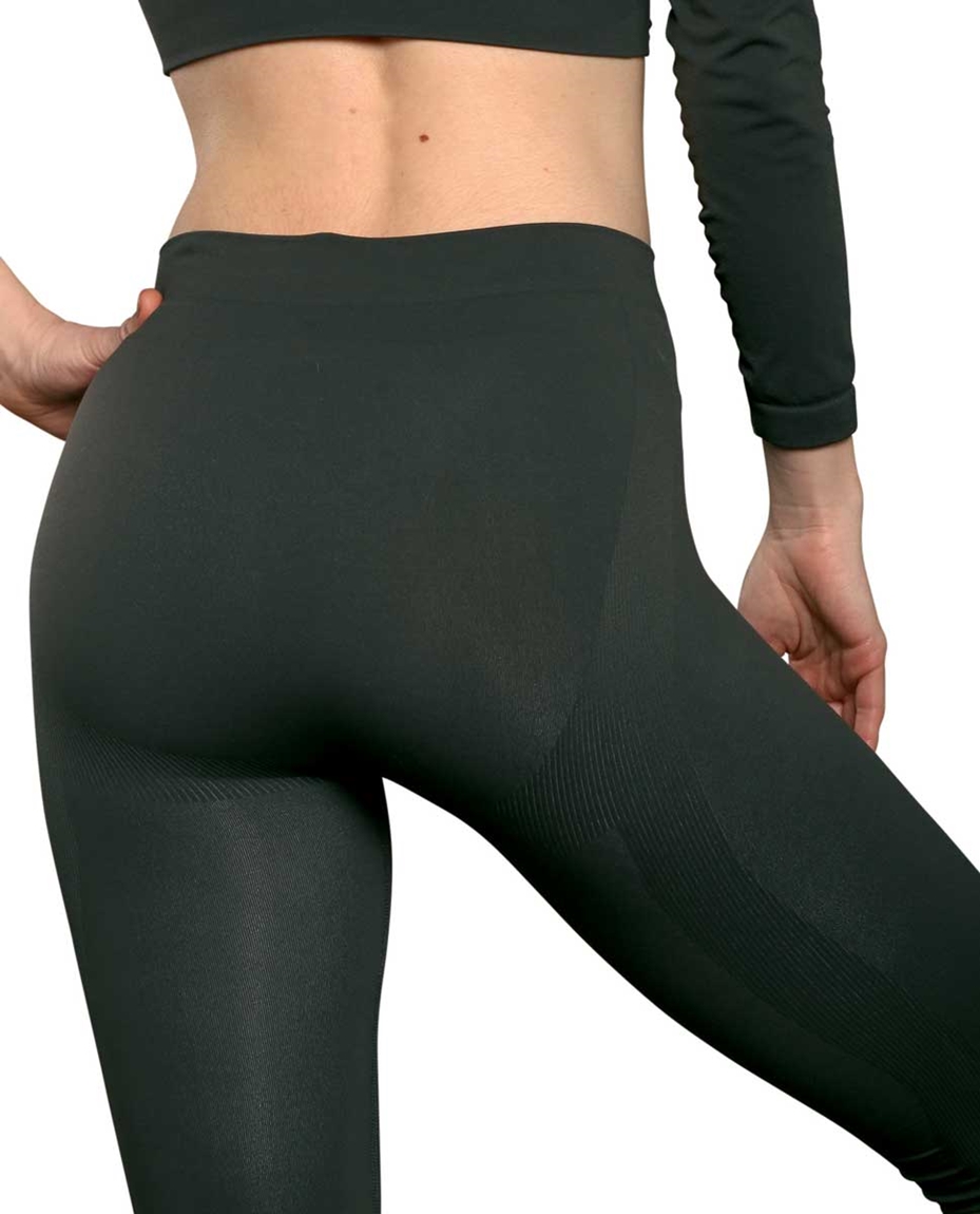 Women Sport Capri without Seam with Postural Effect
